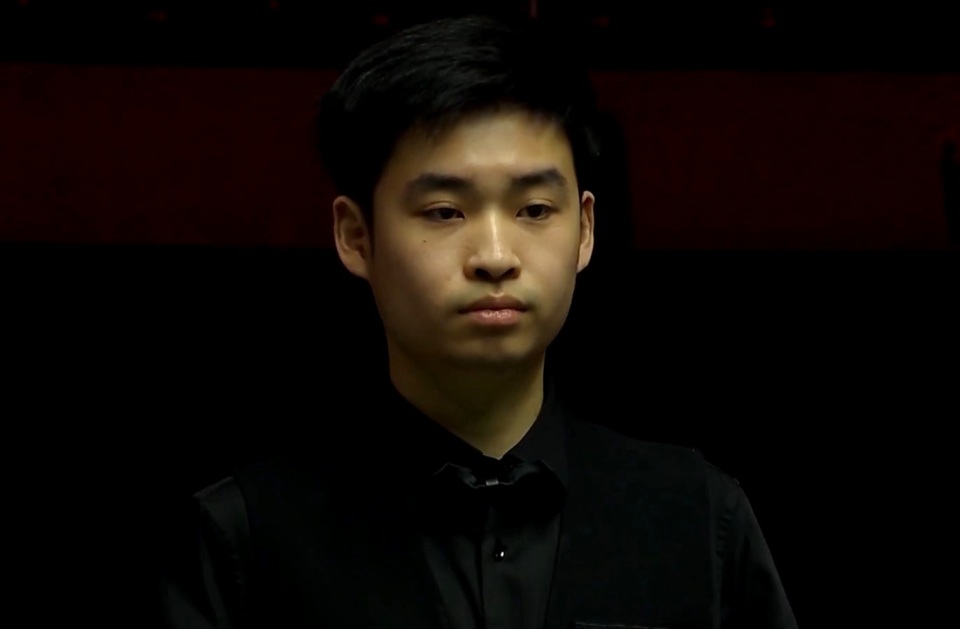 朱琳似乎对 朱琳似乎对