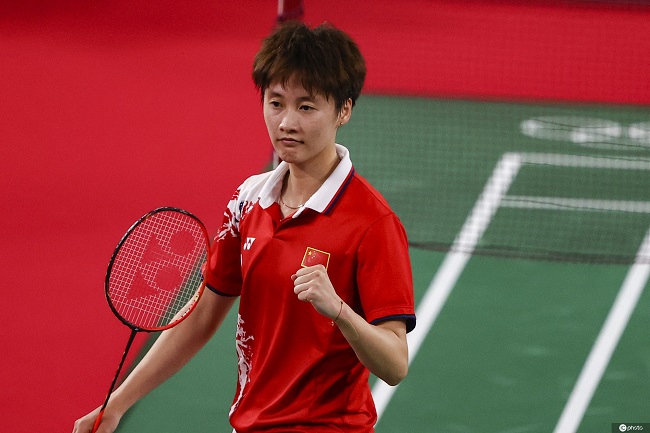 对他本人和 对他本人和