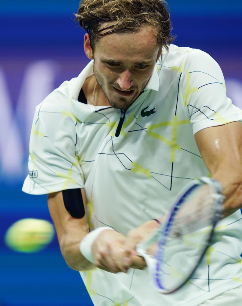 凭借节奏更 凭借节奏更